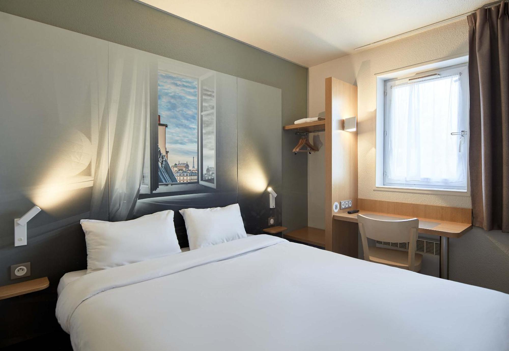 B&B Hotel Maurepas Екстер'єр фото